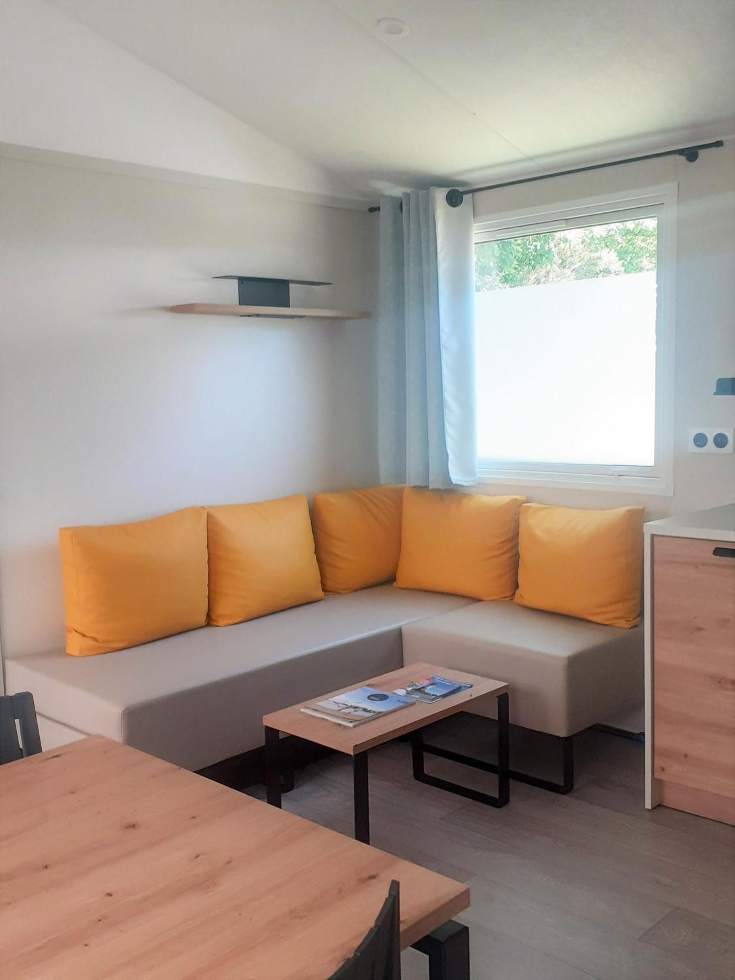 Camping De Brouel Ambon Eksteriør bilde